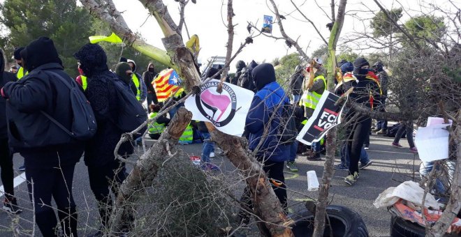 Los CDR levantan el bloqueo de la AP-7 en Tarragona tras más de 15 horas