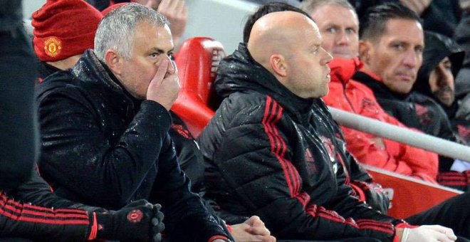 El Manchester United despide a Mourinho