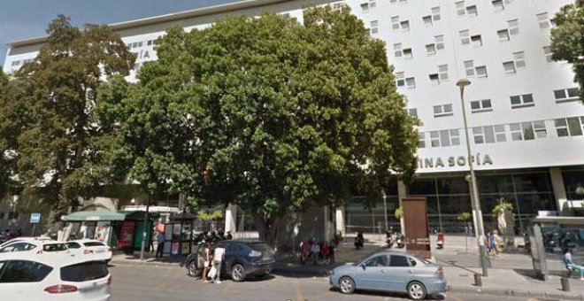 Una mujer de 82 años, abandonada por su nuera en el hospital Reina Sofía de Murcia