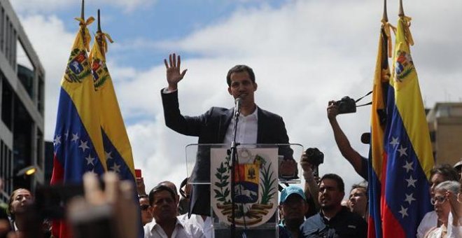 El líder opositor Guaidó se autoproclama presidente de Venezuela y Trump lo reconoce