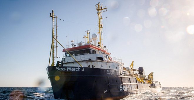 El 'Sea Watch' llega a Catania con 47 migrantes y el temor a quedarse bloqueado en puerto