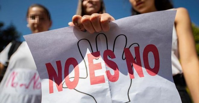 Tres detenidos en Granada por una agresión sexual a dos menores en un pub