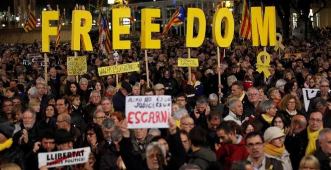 La prensa extranjera ve el juicio al 'procés' como "una prueba de fuego para la democracia española"