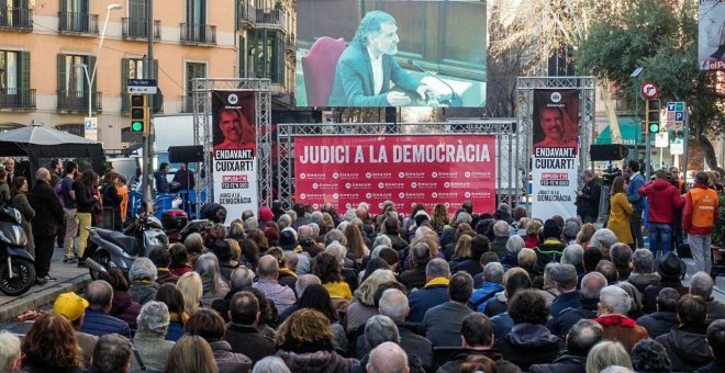 "Estamos ganando por goleada", así han seguido las bases de Òmnium el interrogatorio a Cuixart