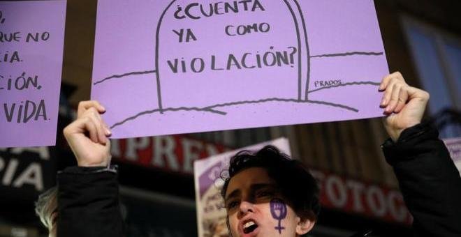Absueltos dos presuntos violadores en Italia ya que la víctima era "demasiado masculina"