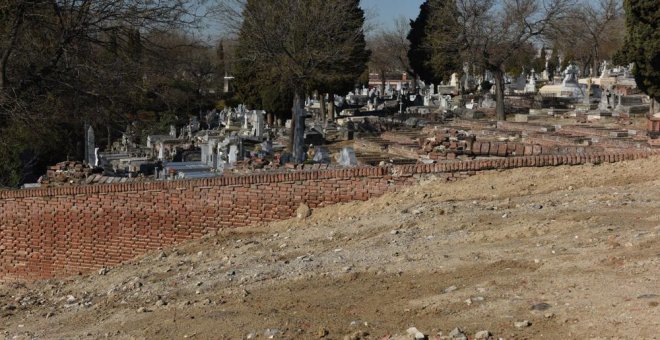 El misterio de los miles de huesos perdidos en el cementerio de La Almudena