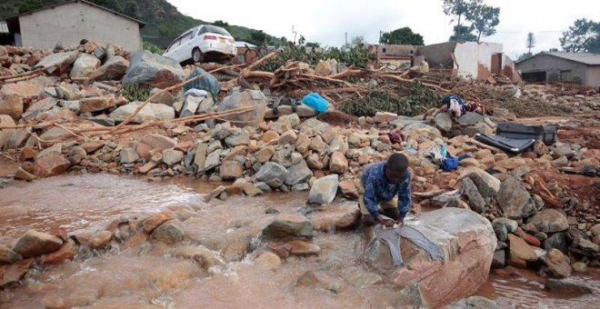 Un muerto y miles de casas destruidas en Mozambique por el huracán Kenneth