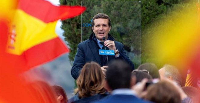 Casado reivindica a la caza y la tauromaquia como seña del PP y acusa a Sánchez de querer prohibirlas