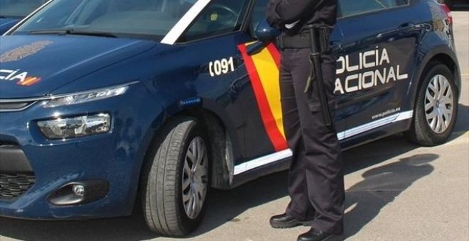 Un hombre trata de degollar a una mujer e intenta suicidarse en Zaragoza