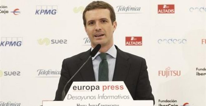 Casado acusa a Rivera de "plagiar" su programa y critica su política de pactos: "Puede ser la respiración asistida del PSOE"