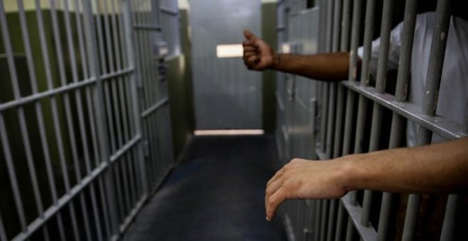 Interior suspende la investigación que aplicaba electrodos en los presos agresivos