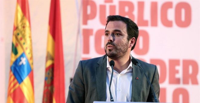 Garzón acusa al PSOE de "anaranjarse" y buscar apoyos de la derecha para gobernar