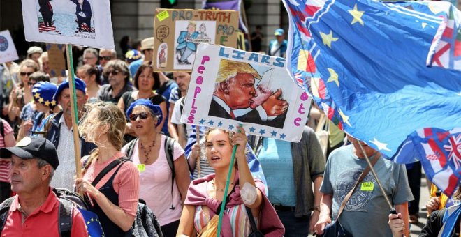 Multitudinaria protesta en Londres al grito de 'No a Boris. Sí a Europa’
