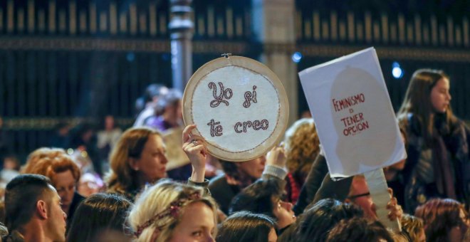 Cuatro menores serán internados entre dos y tres años por violar a una compañera del instituto