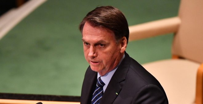 Bolsonaro dice que ya está lista la ley que permite explotar las reservas indígenas de Brasil