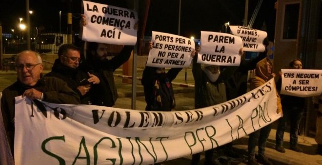 Opacidad y silencio oficial ante la llegada a Motril de otro "barco de la muerte" saudí