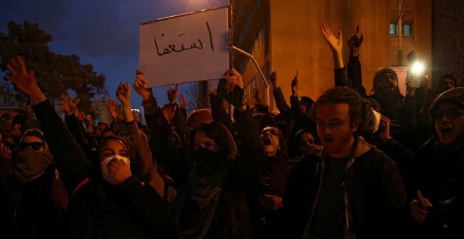 Protestas en Irán contra las autoridades por el derribo del avión