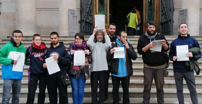 Absolts els activistes dels CDR encausats per fer una asseguda a les escales del TSJC