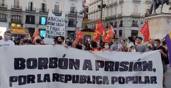 Un detenido en la primera manifestación republicana en Madrid tras la huida de Juan Carlos I: “El Borbón a prisión”