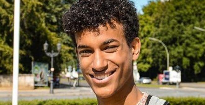 Nuevas revelaciones de la muerte de un estudiante durante una novatada reabre el debate del racismo en Bélgica
