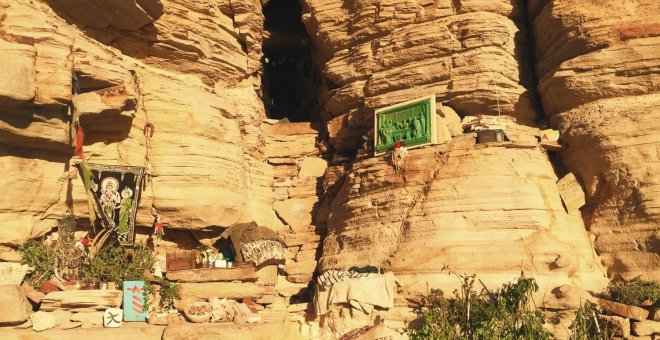 El hombre que vivía en una cueva