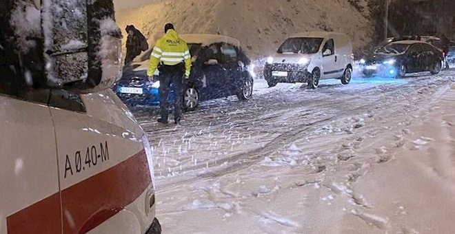 Dos días con su madre muerta en casa a la espera del servicio de emergencias