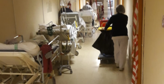Camas en los pasillos de las urgencias del Hospital Virgen de la Salud de Toledo