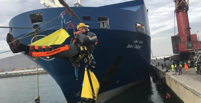 Cuatro activistas de Greenpeace, en riesgo de entrar en prisión por una protesta contra un 'barco de la muerte' saudí