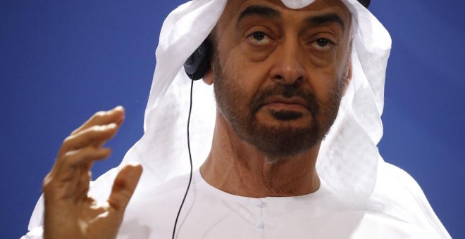 El cambio de piel del calculador príncipe Bin Zayed