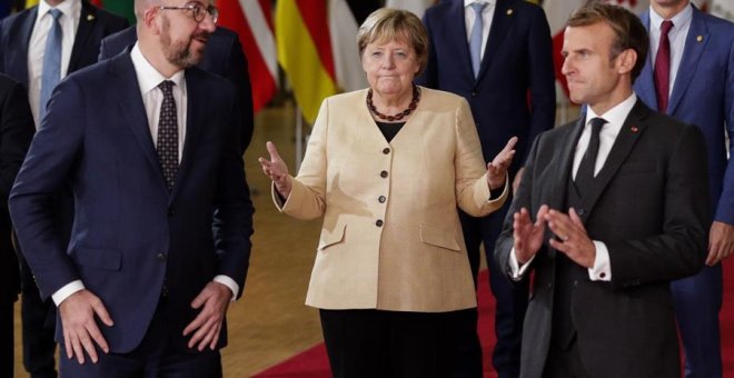 La UE sigue tomando las decisiones con corbata: la marcha de Merkel deja aún menos mujeres en puestos relevantes