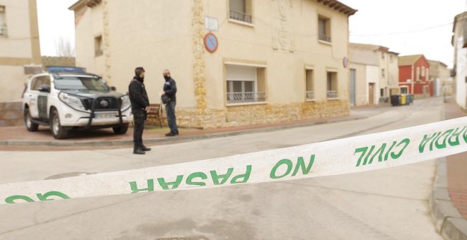 Un hombre mata a su mujer en una panadería de un pueblo de Granada