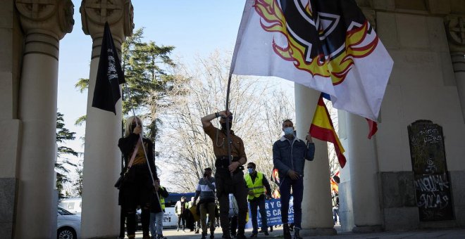 La Fiscalía pide 12 años al neonazi Pedro Varela y el cierre de la Librería Europa por difundir "cultura del odio supremacista"