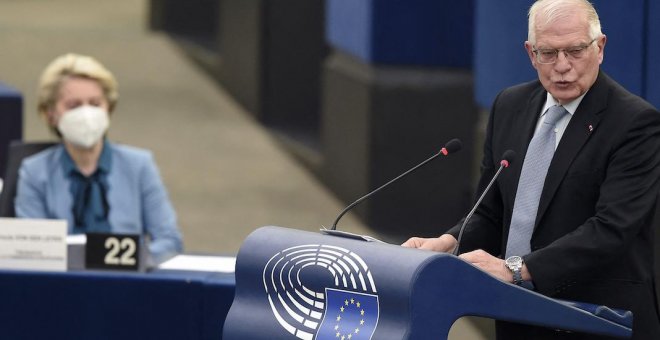 La UE insta a Rusia a que confirme la desescalada para evitar sanciones "sin precedentes"