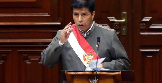 Castillo sobrevive a su segundo juicio político en Perú