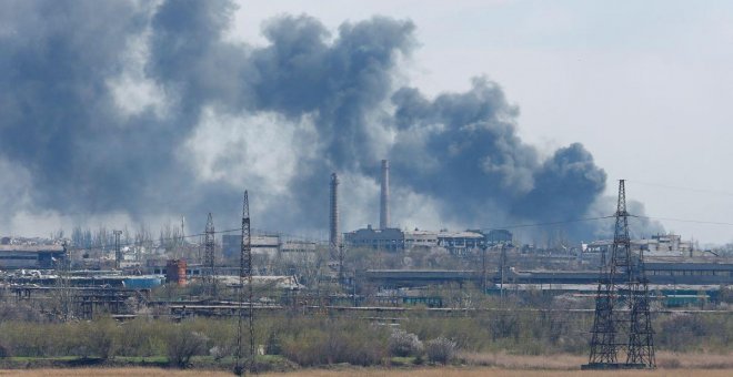 Rusia da por controlada Mariúpol pero descarta asaltar su planta siderúrgica