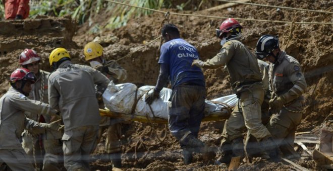 Las intensas lluvias en el noreste de Brasil dejan casi un centenar de muertos y decenas de desaparecidos