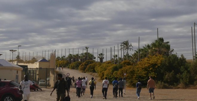 Piden una investigación independiente y alertan ante posibles "entierros rápidos" de los fallecidos en la valla de Melilla