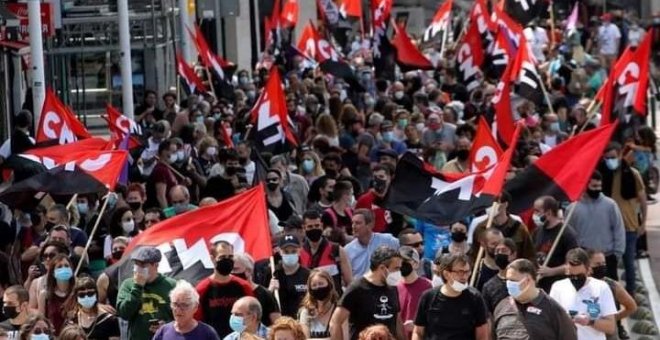 Prisión al sindicalismo: la CNT recorrerá el centro de Madrid para denunciar la condena a seis compañeras de Gijón