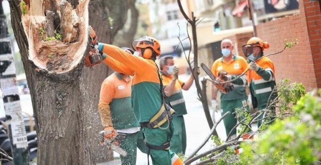 Trabajadores de servicios públicos privatizados se unen contra la precariedad y por su remunicipalización