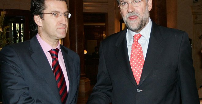 Feijóo de la mancha (de chapapote): cómo la crisis del Prestige sirvió para que tomara posiciones en el PP