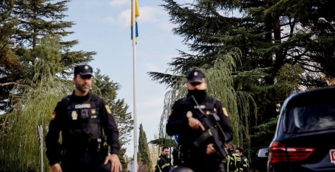 La Policía investiga la recepción de varios paquetes con "material pirotécnico", entre ellos uno dirigido a Pedro Sánchez