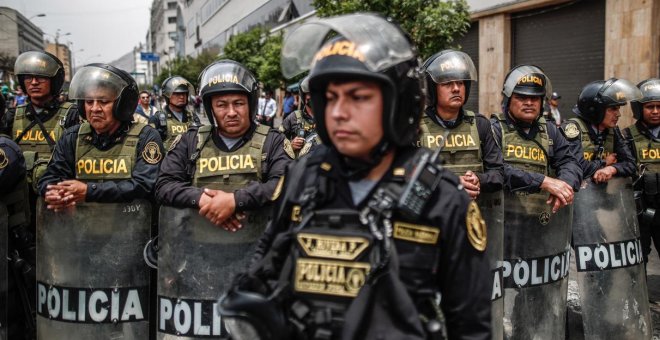 El Ejército y la Policía de Perú no apoyan que Pedro Castillo disuelva el Congreso