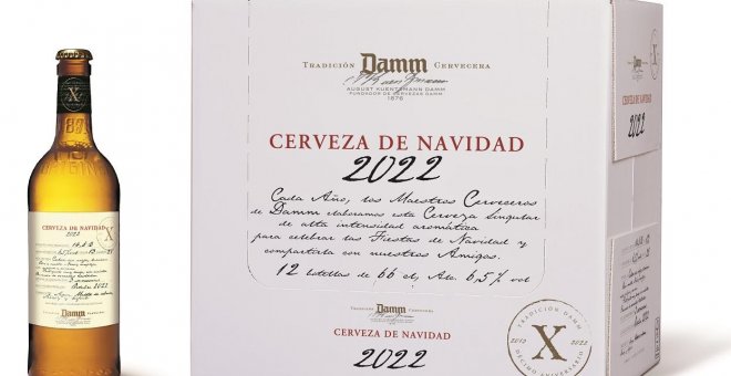 Damm celebra el décimo aniversario de su cerveza de Navidad