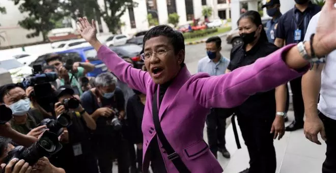 La periodista Maria Ressa, absuelta de evasión fiscal, gana una batalla por la libertad de expresión en Filipinas