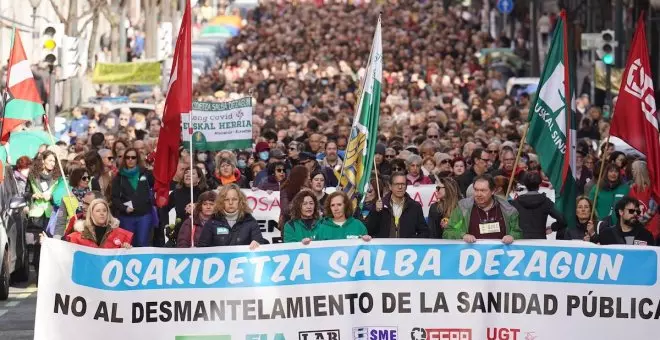 Miles de personas denuncian en Euskadi el "desmantelamiento" del servicio vasco de salud y piden "una negociación real"