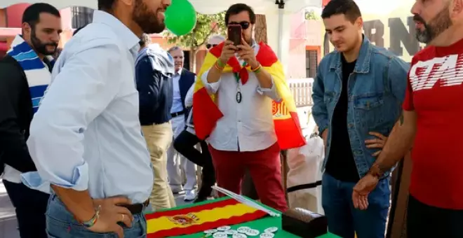 Qui és l'ultra Jordi de la Fuente? El número dos de Vox a Sant Adrià, a les portes de ser regidor