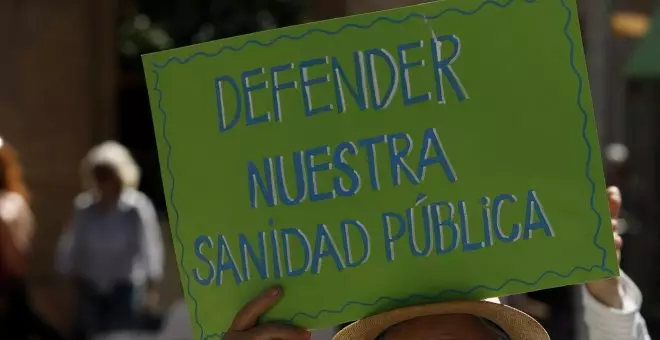 La trampa del argumento sobre la falta de sanitarios en España: "Hay médicos, pero no en la sanidad pública"