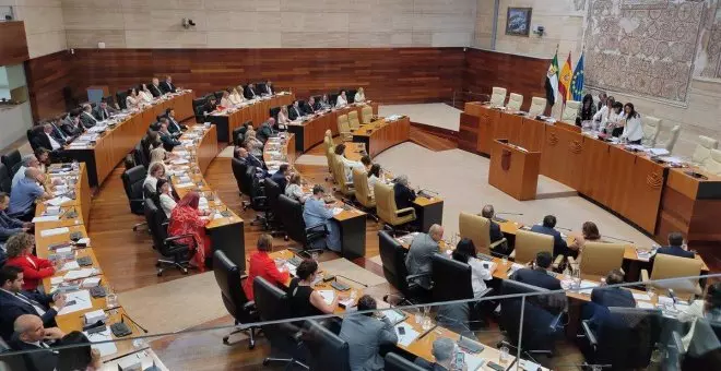 El PSOE presidirá la Asamblea de Extremadura tras el fracaso de las negociaciones entre PP y Vox