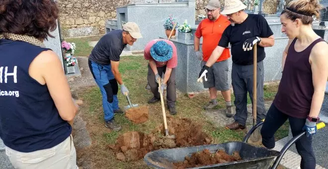 En busca de cinco asesinados por pistoleros fascistas