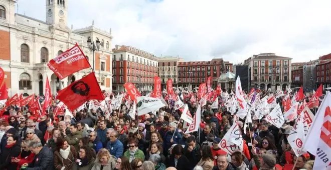 Castilla y León grita 'no pasarán' al Gobierno de PP y Vox